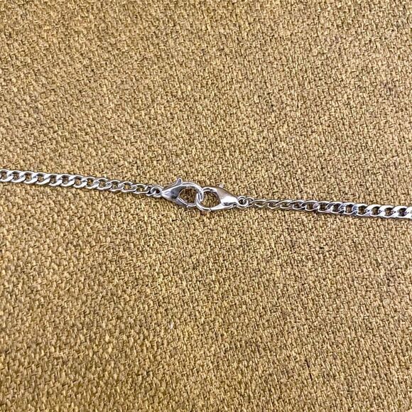 Silver Cuban Link Mask Chain Necklace (Unisex) - Picture 4 of 4